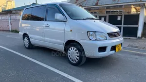 Toyota Noah 2001 White