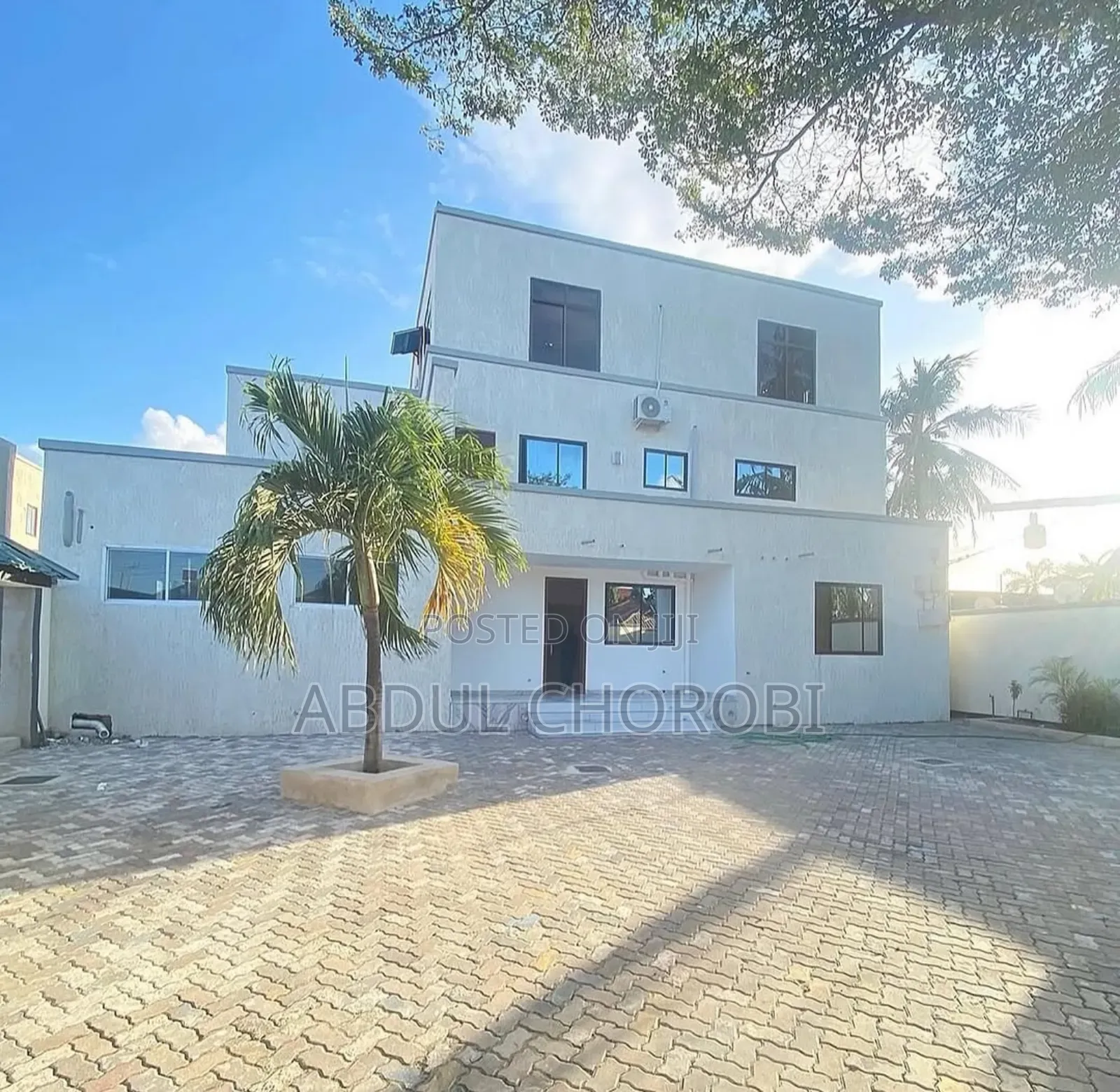 4bdrm Villa in Mikocheni for rent