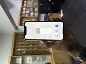 Apple iPhone 11 64 GB Yellow