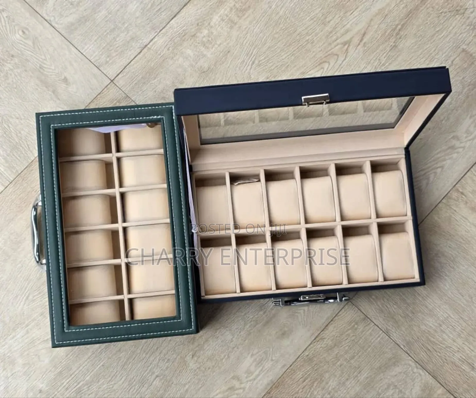 Classic Storage Box Available in Four Colors for Jewelries, Etc