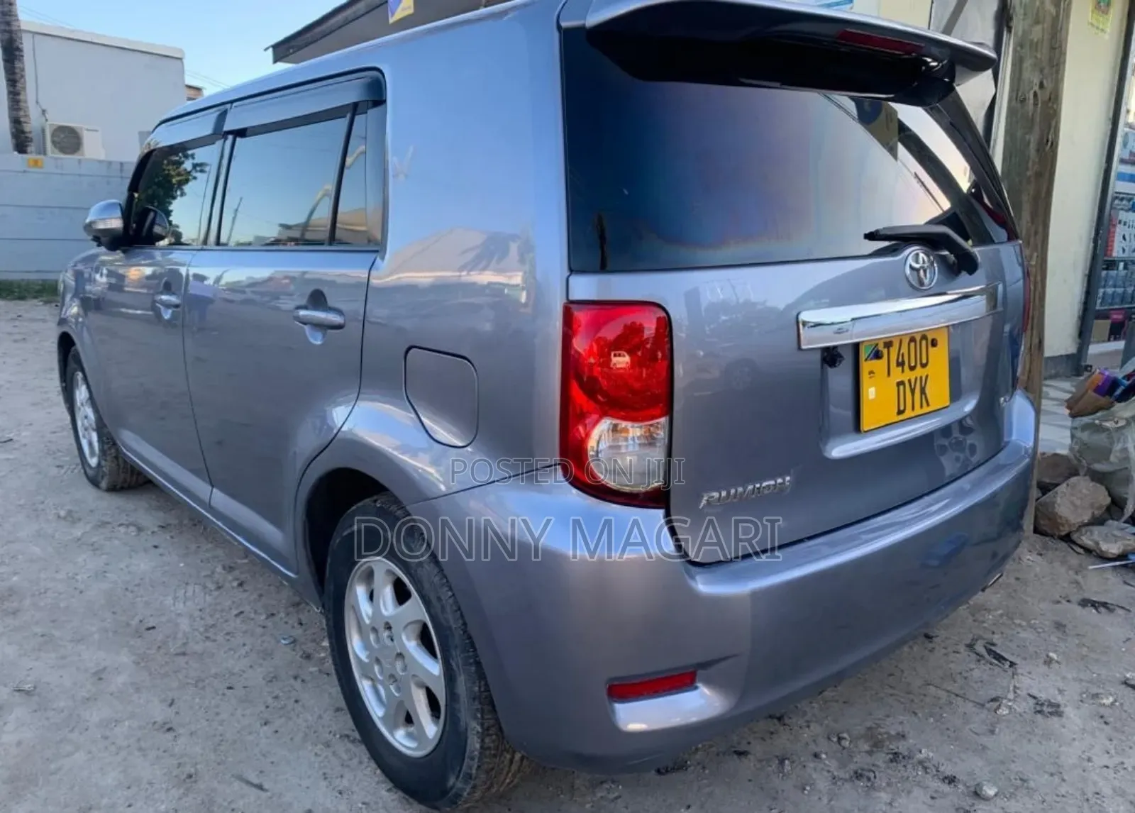 Toyota Corolla Rumion 2010 Gray