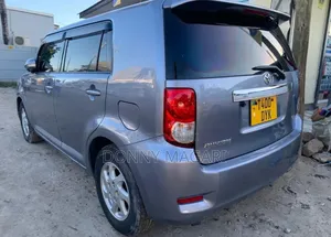 Toyota Corolla Rumion 2010 Gray