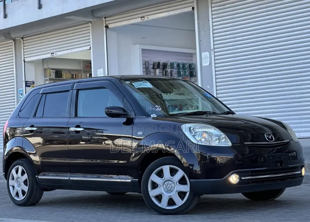 Mazda Verisa 2008 Black