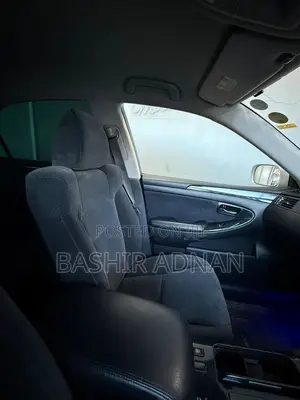Toyota Crown 2006 Gray
