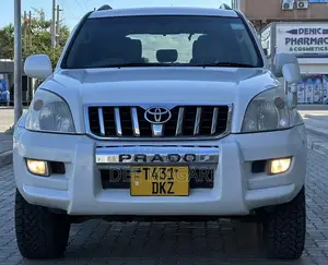 Toyota Land Cruiser Prado 2005 White