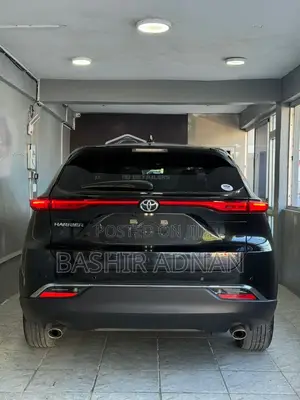 Toyota Harrier 2.0 2020 Matt Black