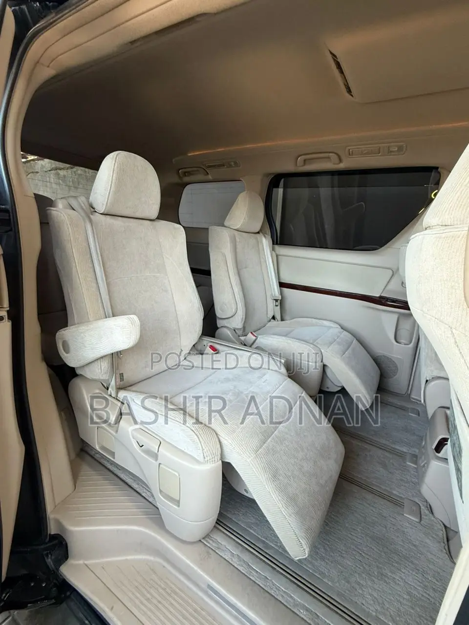 Toyota Alphard 2.4 Petrol FWD 2008 Black