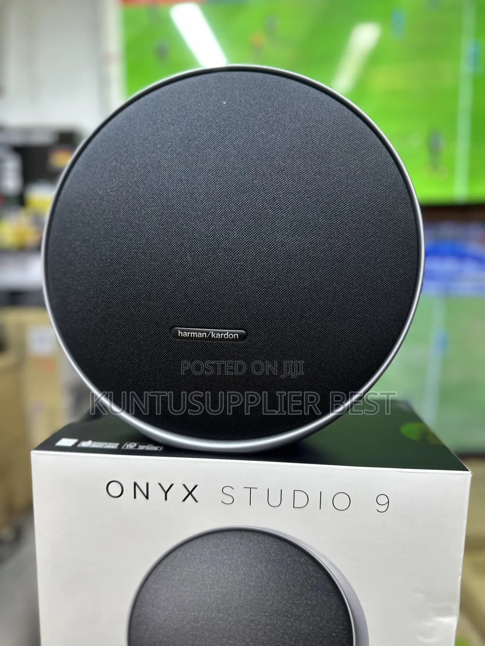 Onyx Studio 9