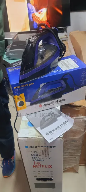 26731 Steam Iron Russell Hobbs