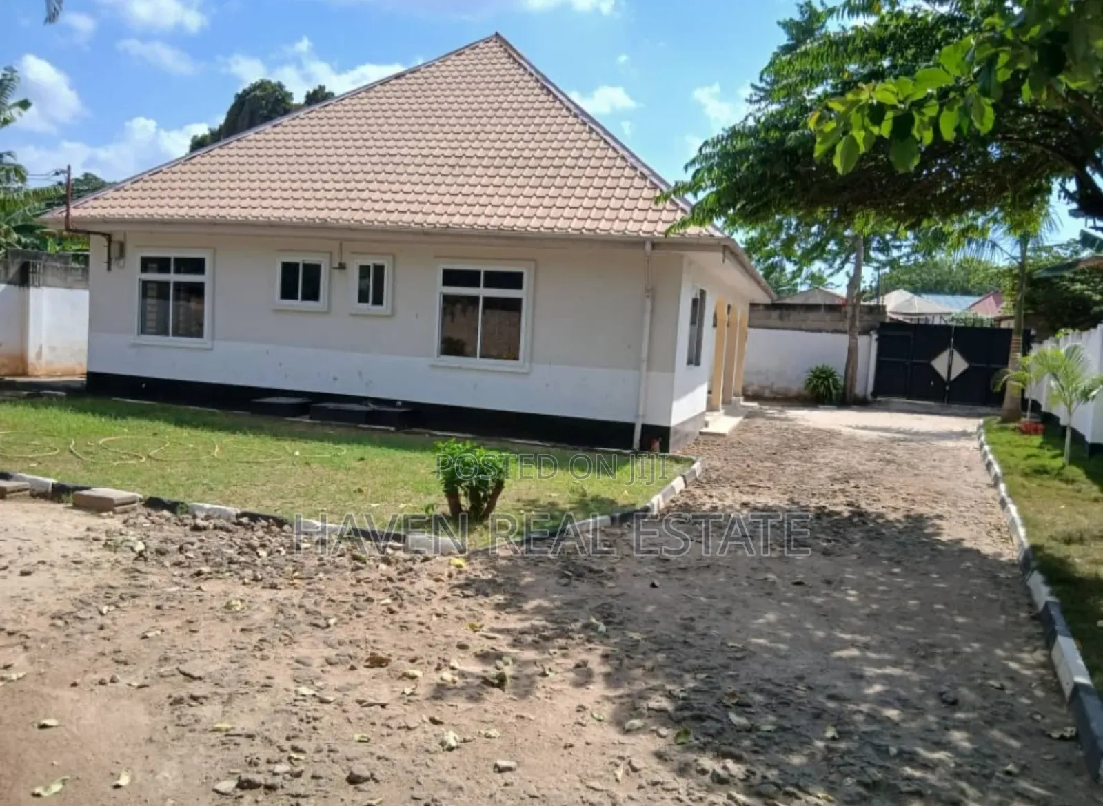 4bdrm House in Bunju for sale