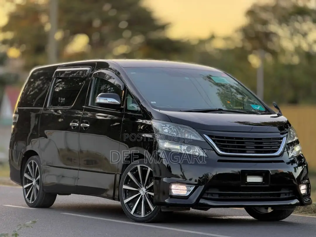 Toyota Vellfire 2010 Black