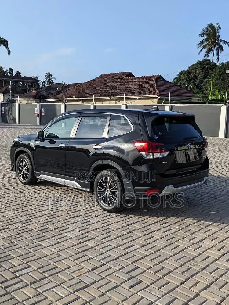 Subaru Forester Premium AWD 2020 Blue