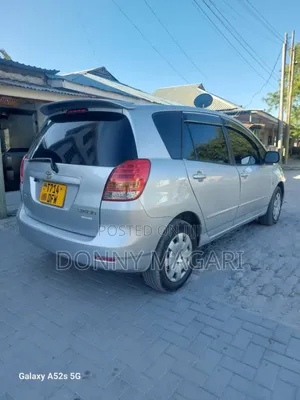 Toyota Corolla Spacio 2004 Silver