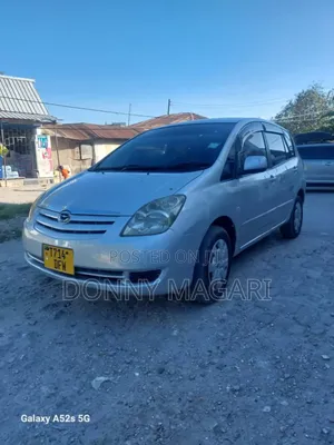 Toyota Corolla Spacio 2004 Silver