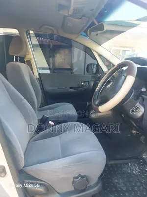Toyota Corolla Spacio 2004 Silver