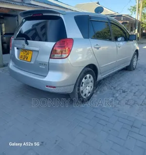 Toyota Corolla Spacio 2004 Silver