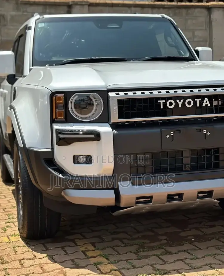 New Toyota Land Cruiser Prado 2.8 2024 White
