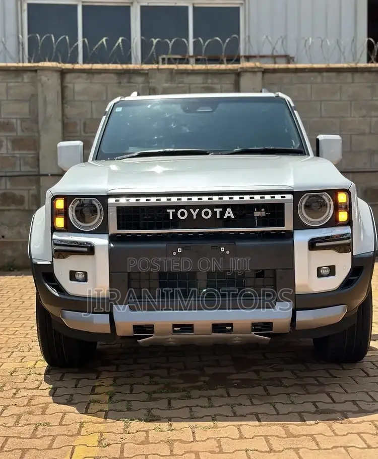 New Toyota Land Cruiser Prado 2.8 2024 White