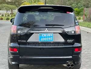 Mitsubishi Outlander 2012 Black