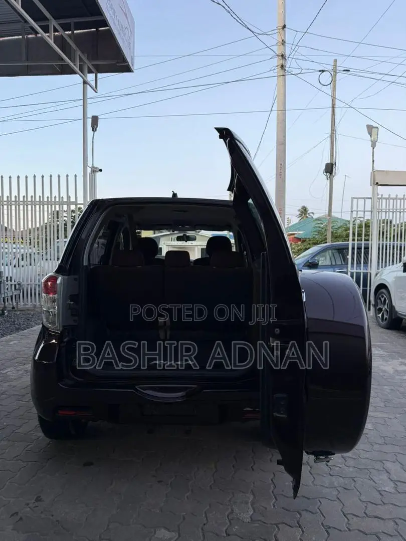 Toyota Rush 1.5 RWD 2014 Black