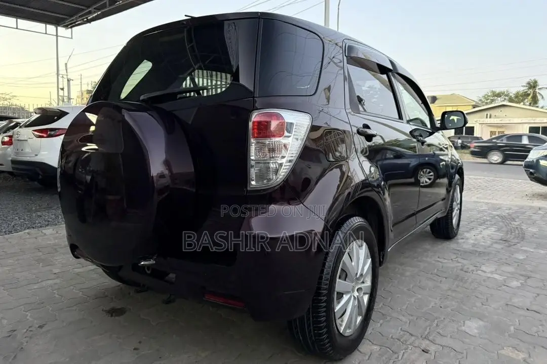 Toyota Rush 1.5 RWD 2014 Black