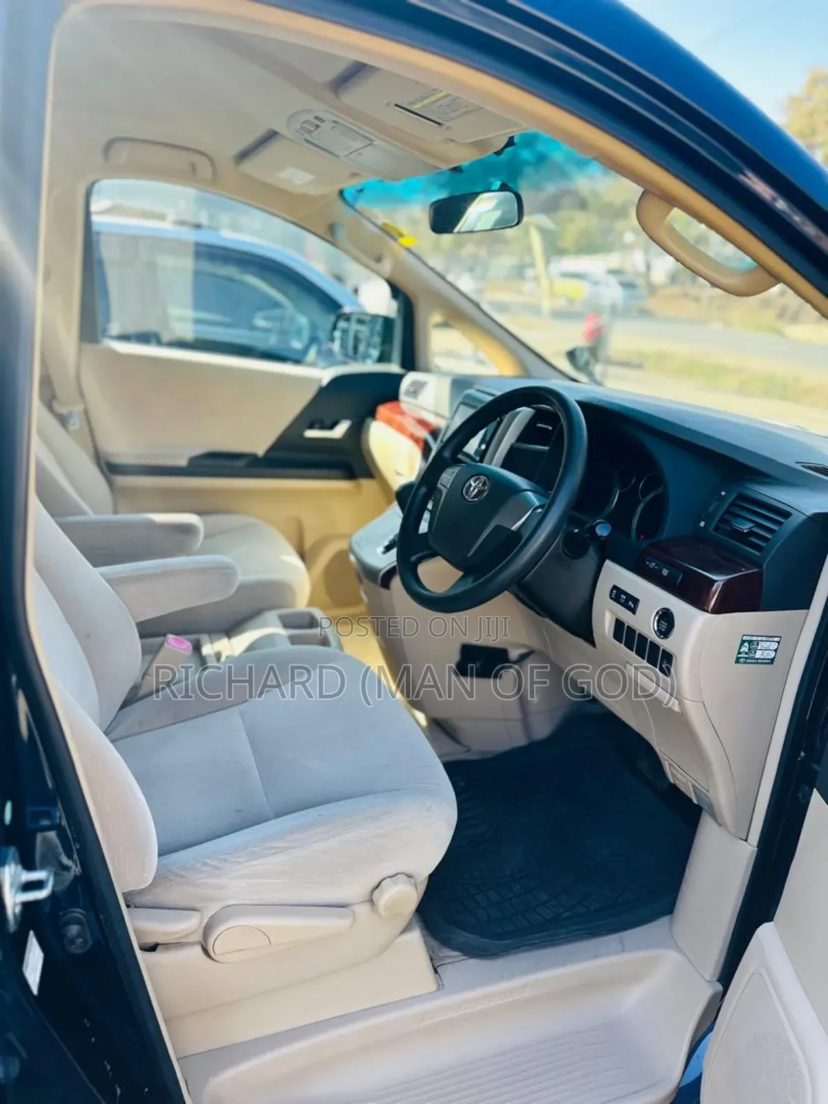 Toyota Alphard 2010 Blue
