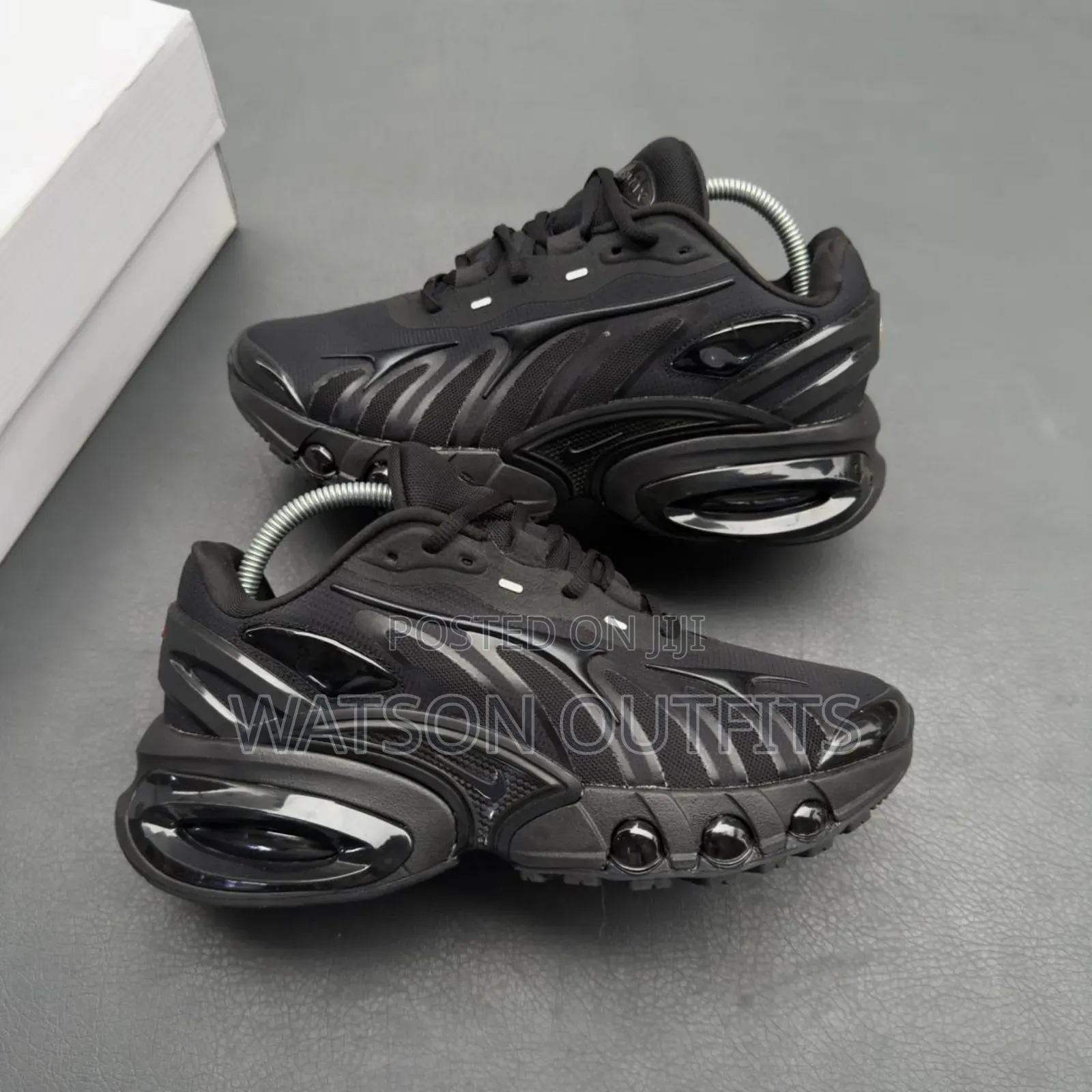 Shoes or Viatu Better Za Kiume