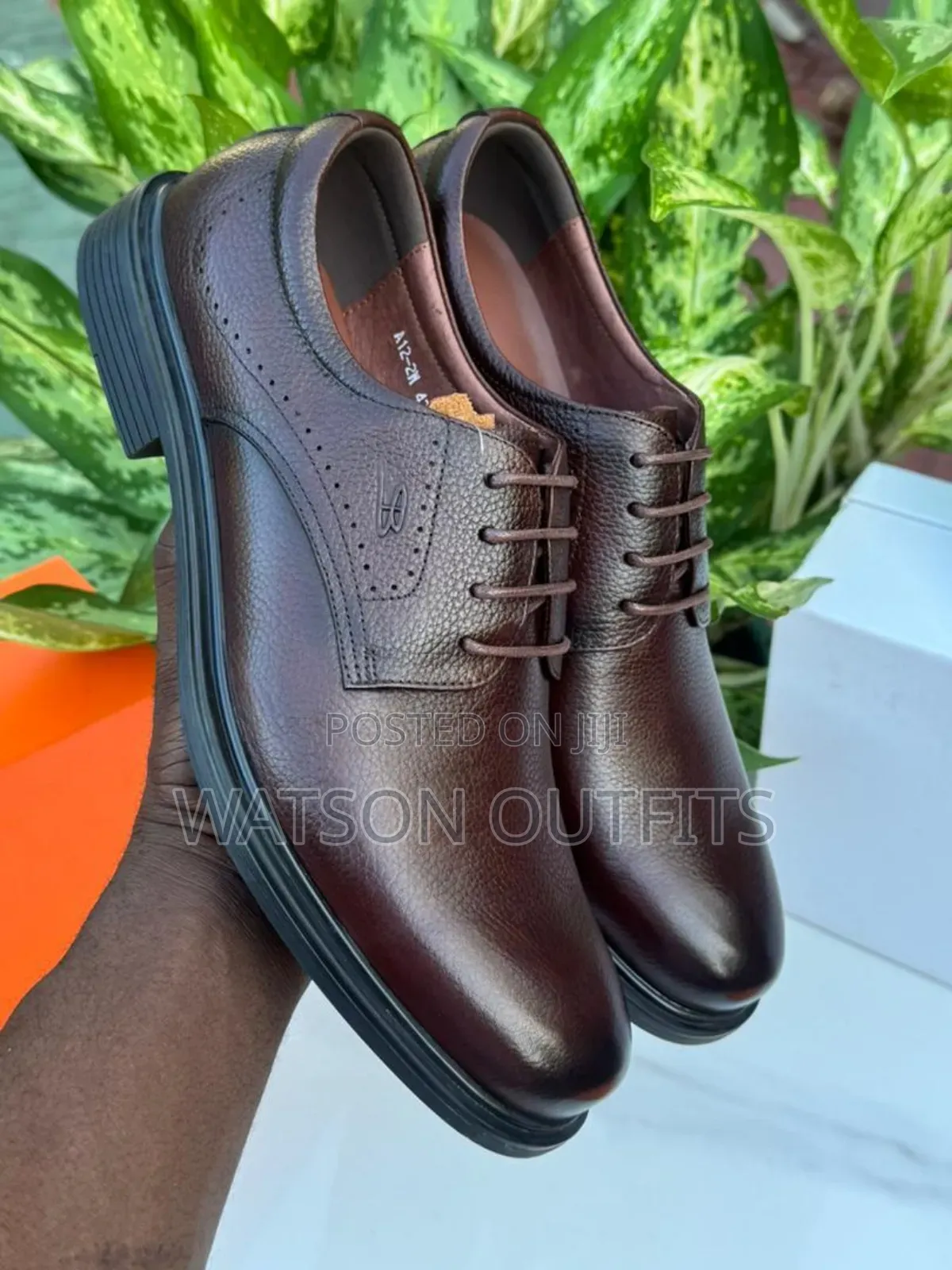Viatu Deeply Formal
