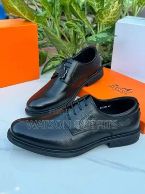 Viatu Deeply Formal