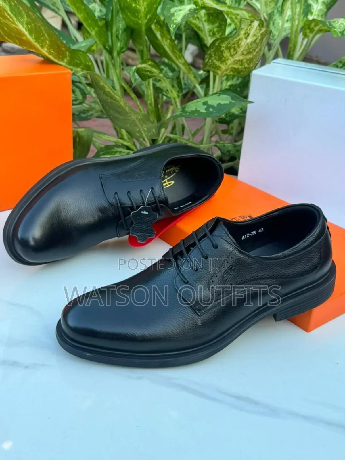 Viatu Deeply Formal