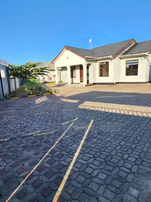 3bdrm House in Mikwambe, Kigamboni for sale