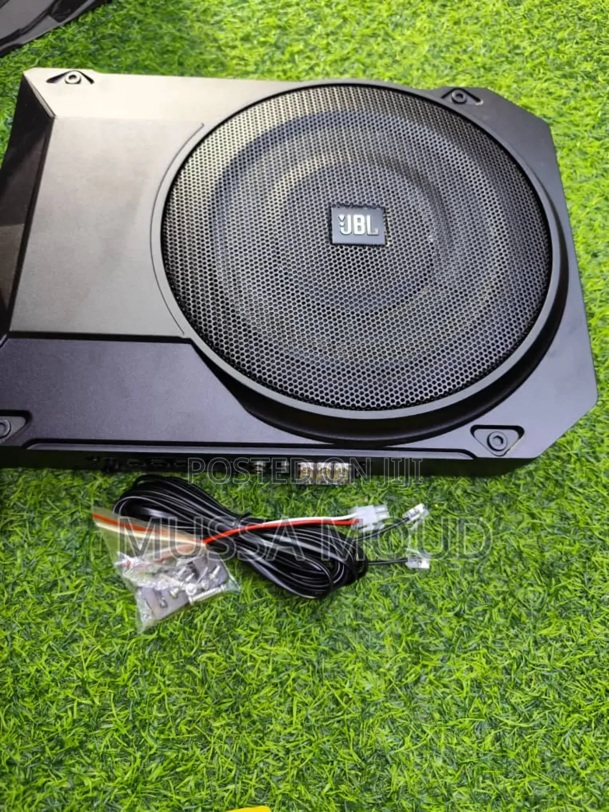 JBL Under Seat Subwoofer 4000 Watt