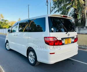 Toyota Alphard 3.0 Petrol AWD 2005 White