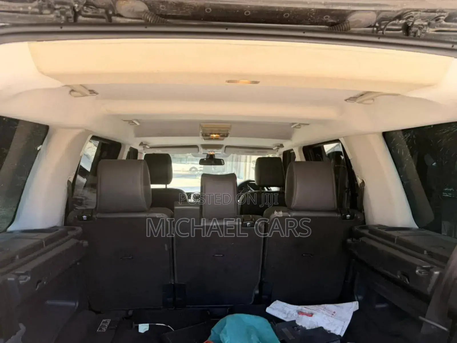 Land Rover Discovery 2010 Black