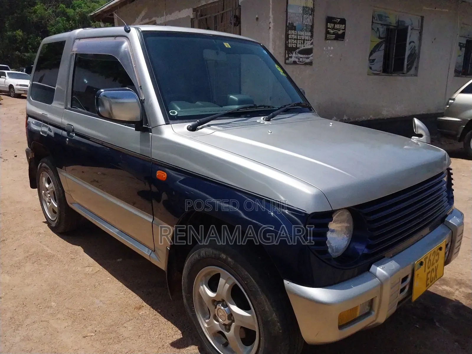 Mitsubishi Pajero Junior 1998 Silver