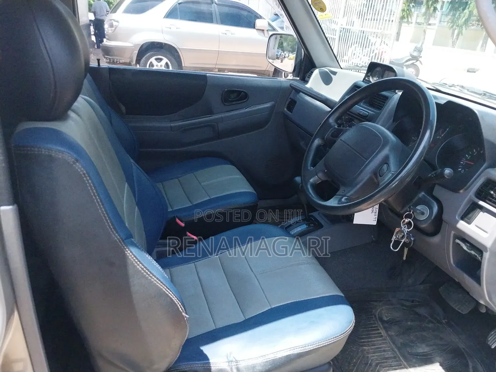 Mitsubishi Pajero Junior 1998 Silver