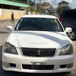 Toyota Crown 2006 White