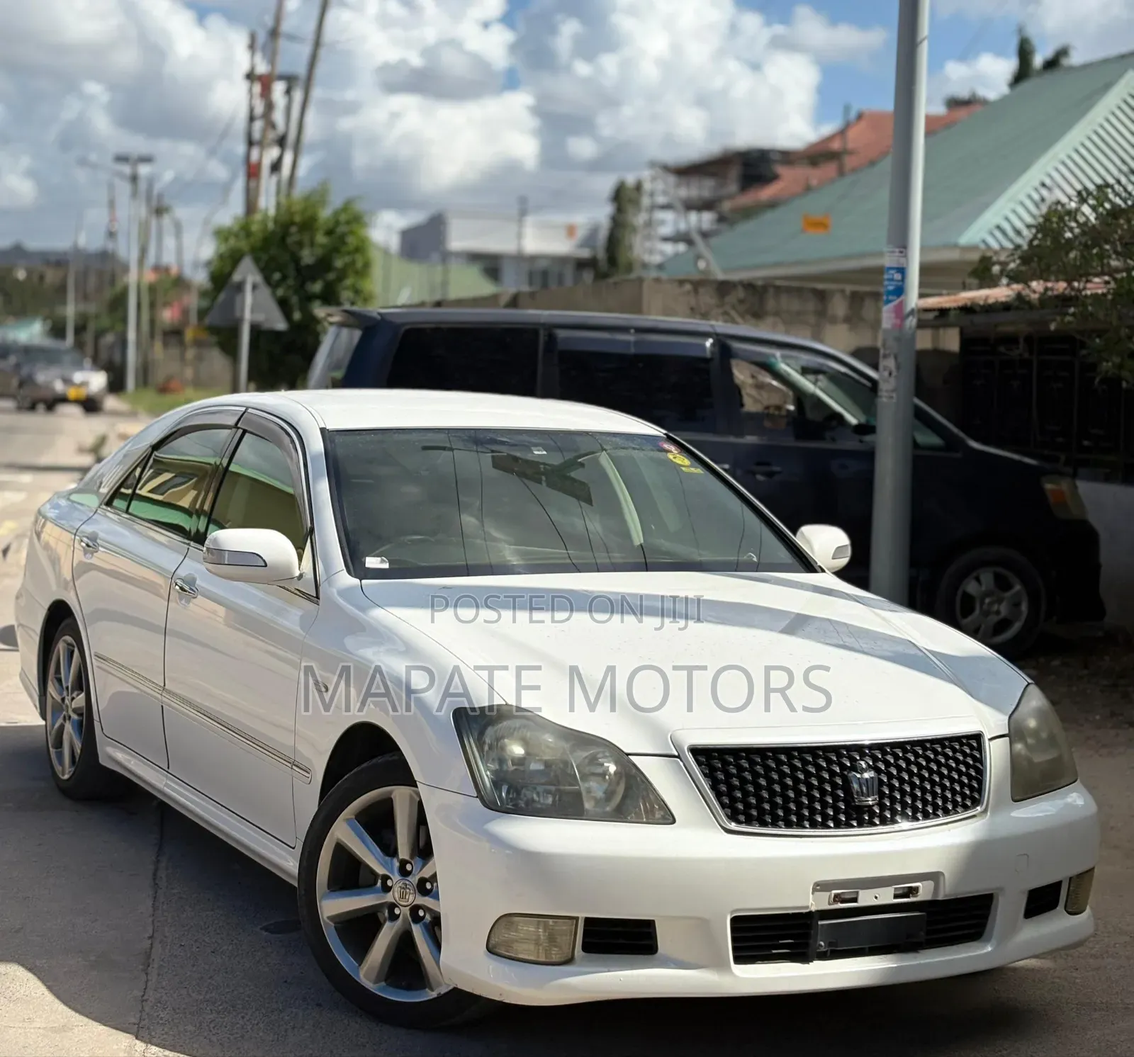 Toyota Crown 2006 White