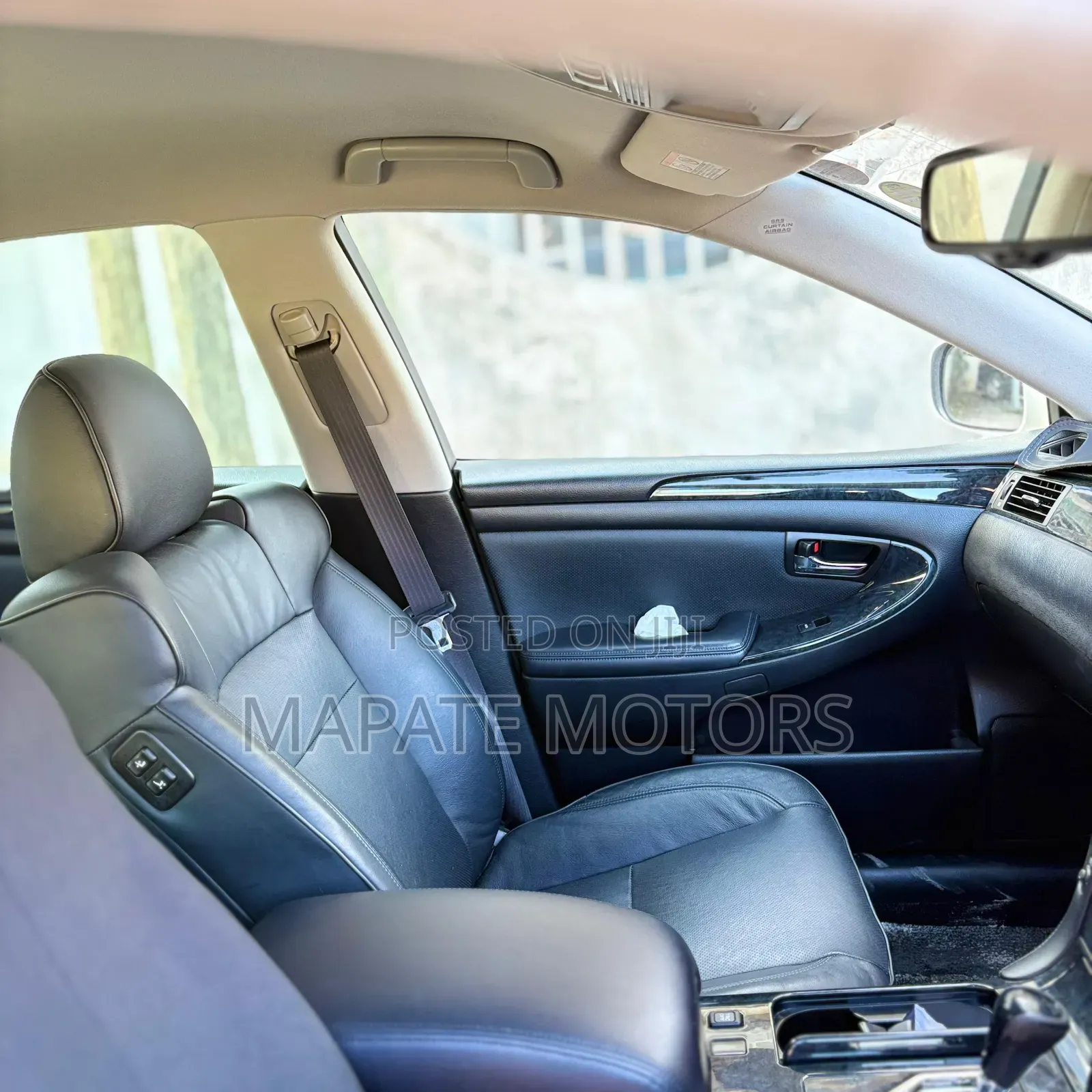 Toyota Crown 2006 White