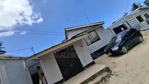4bdrm Bungalow in Kinondoni Mahakamani for rent