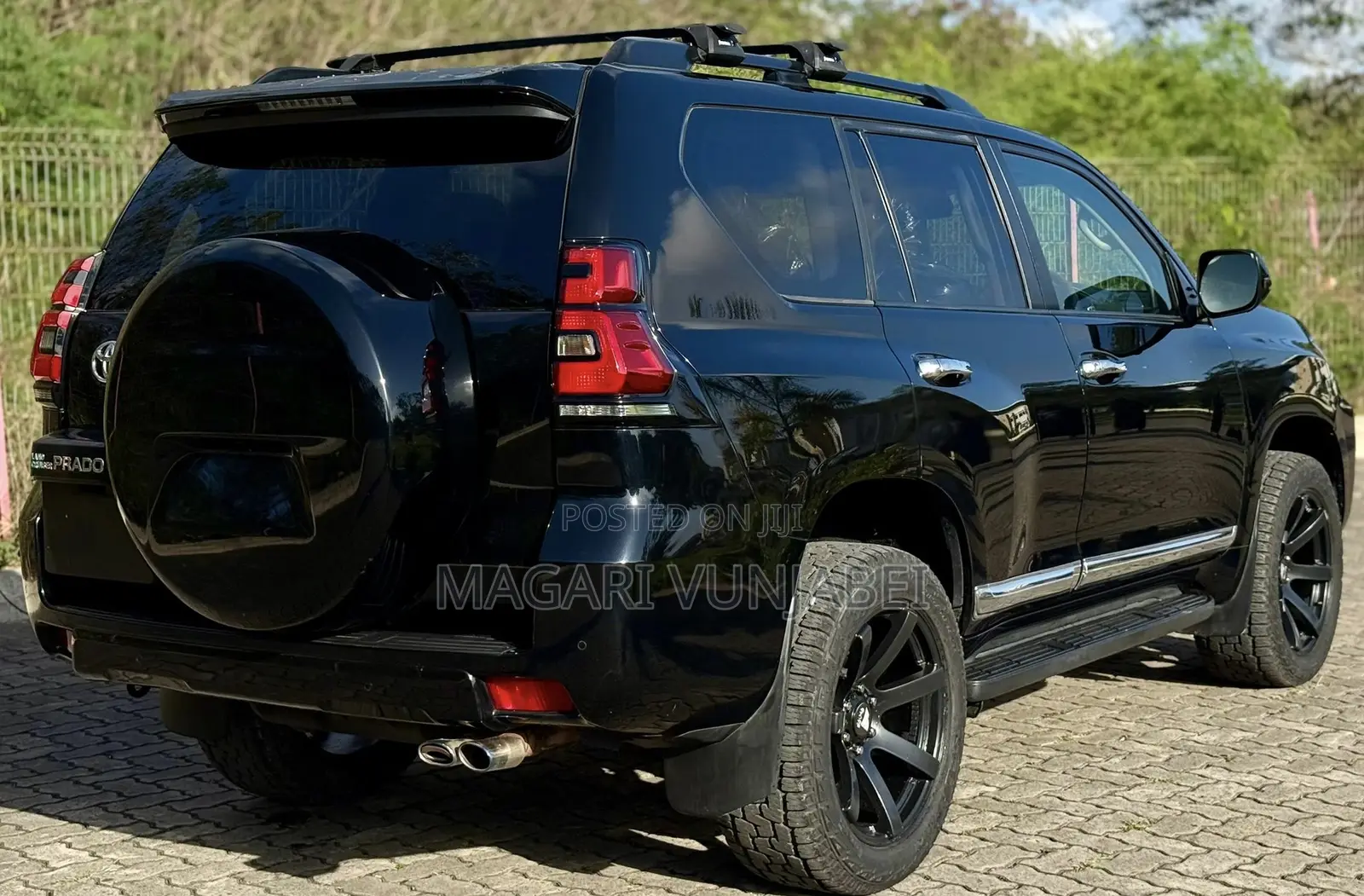Toyota Land Cruiser 2023 Black