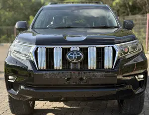 Toyota Land Cruiser 2023 Black