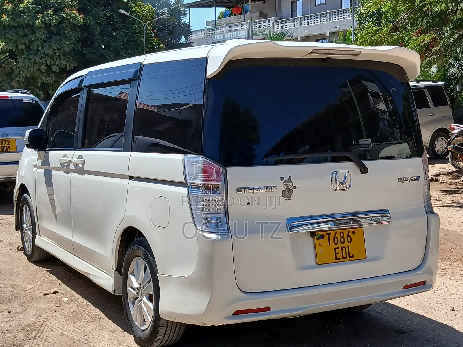 Honda Stepwgn 2010 White