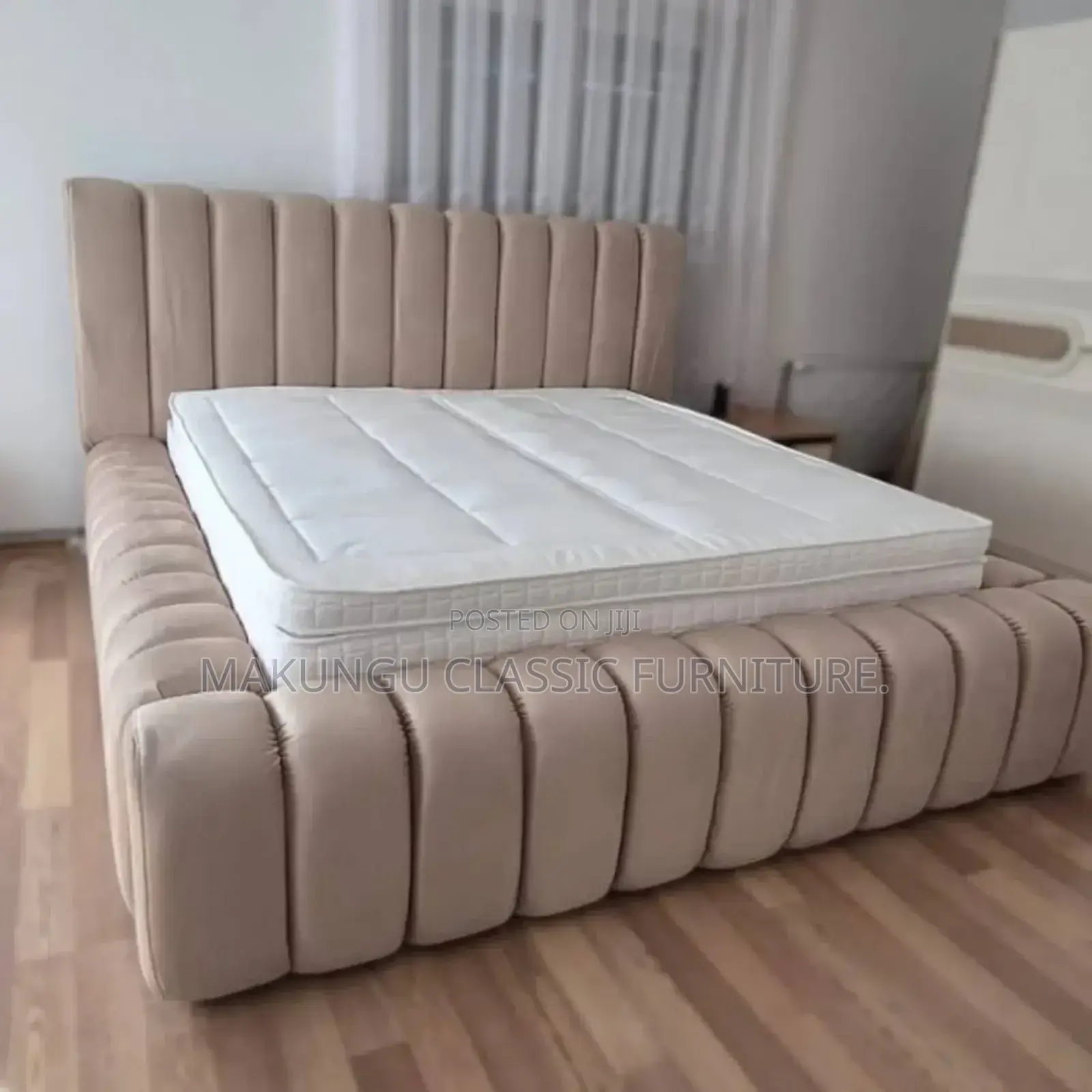 Luxury Bedsofa Mixer Hardwood Size 5/6