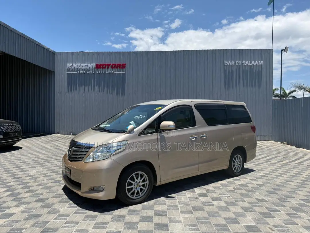 Toyota Alphard 2010 Gold