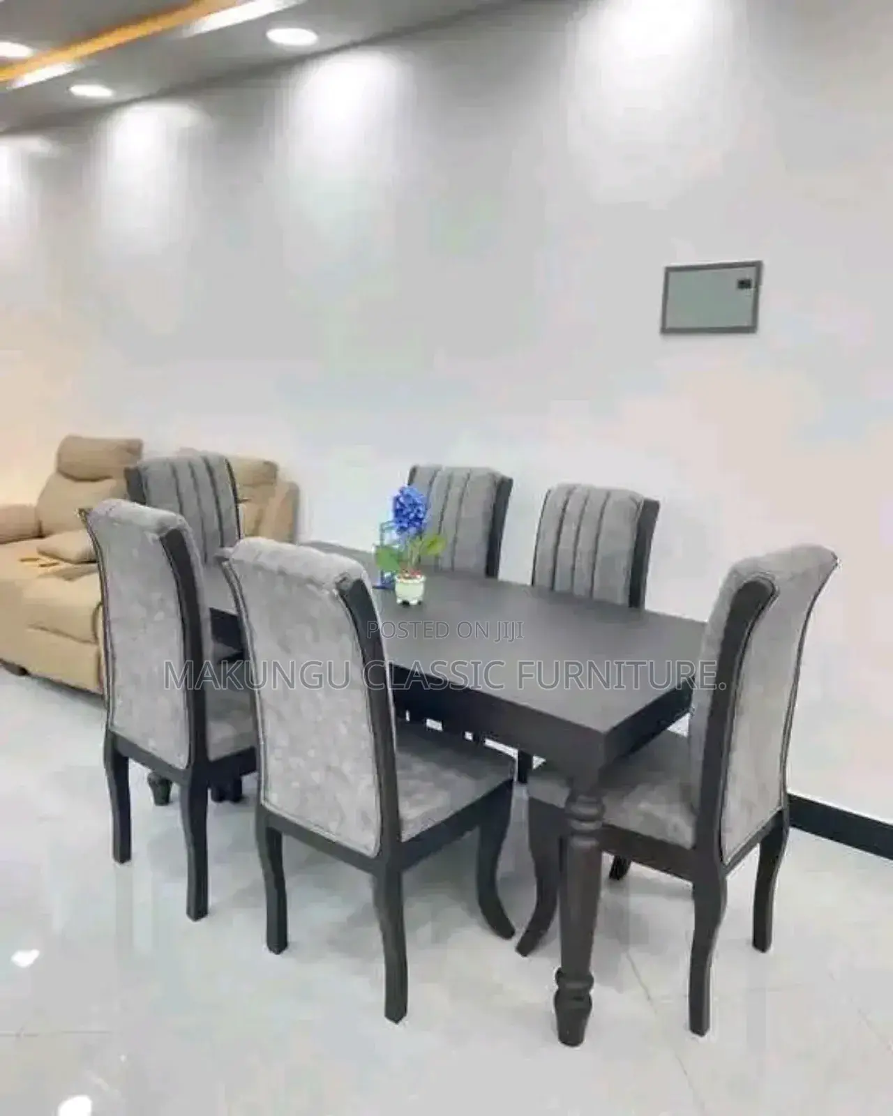Dinning Table Sets Yenye Viti Sita