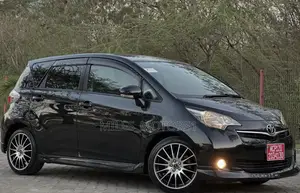 Toyota Ractis 2010 Black