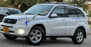 Toyota RAV4 2005 White