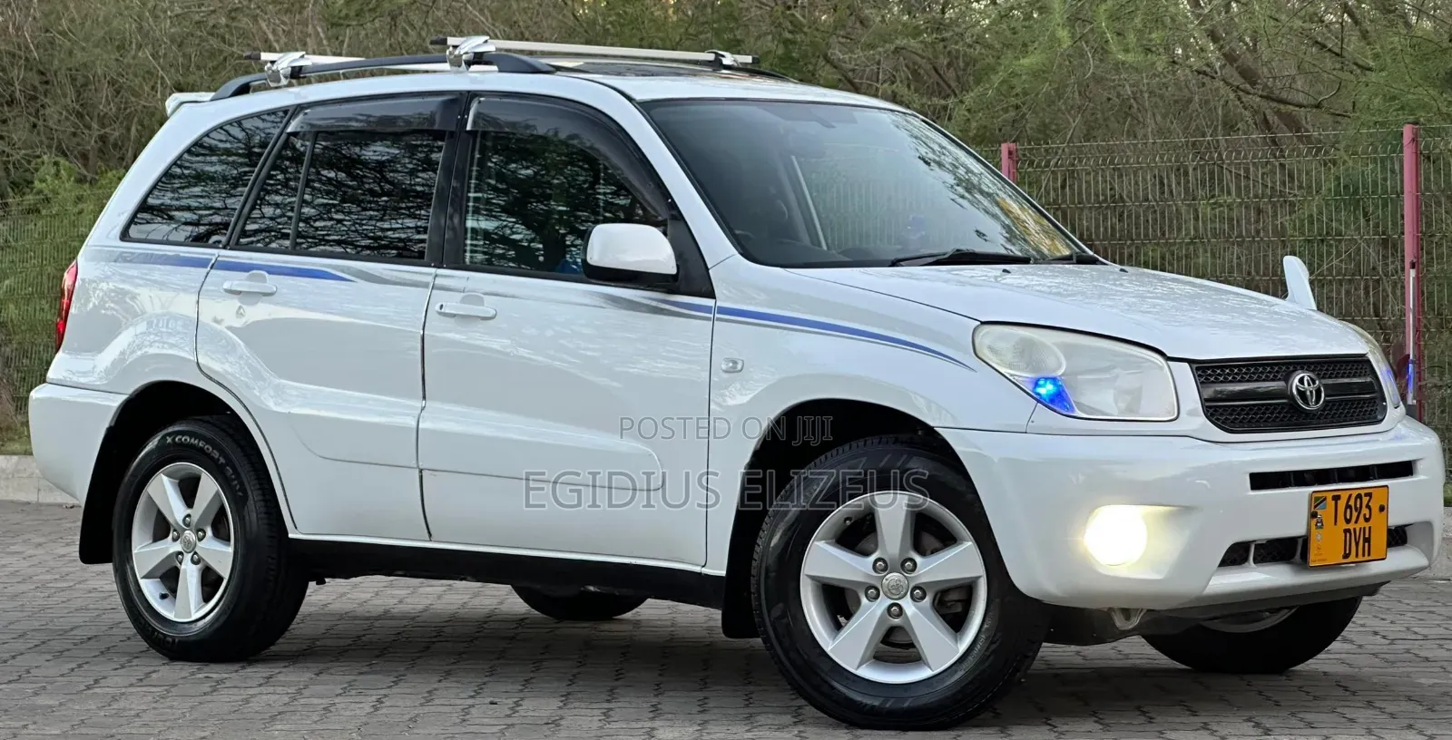 Toyota RAV4 2005 White