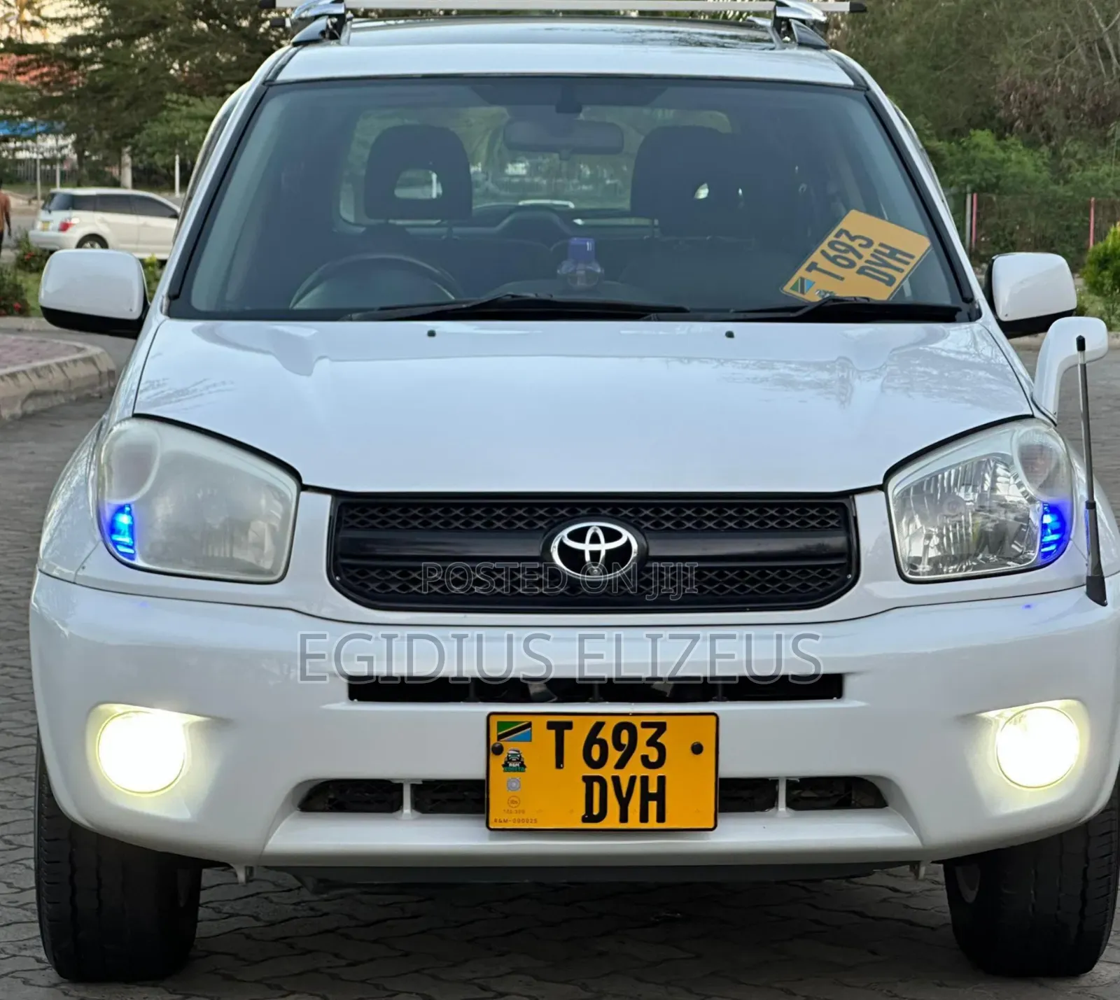 Toyota RAV4 2005 White